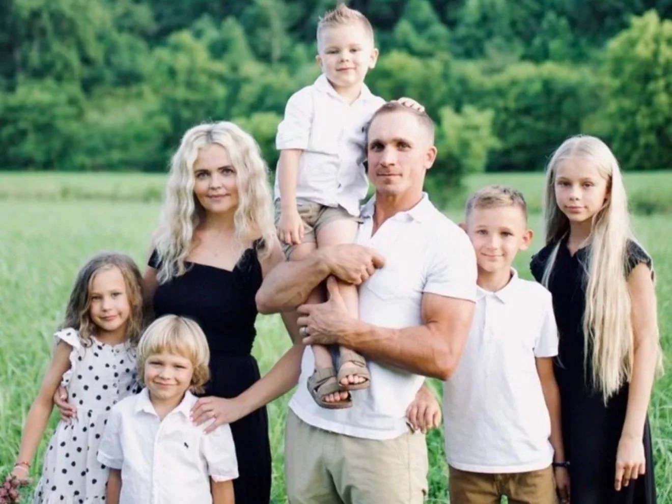 Pete and Yana Chernous with their family